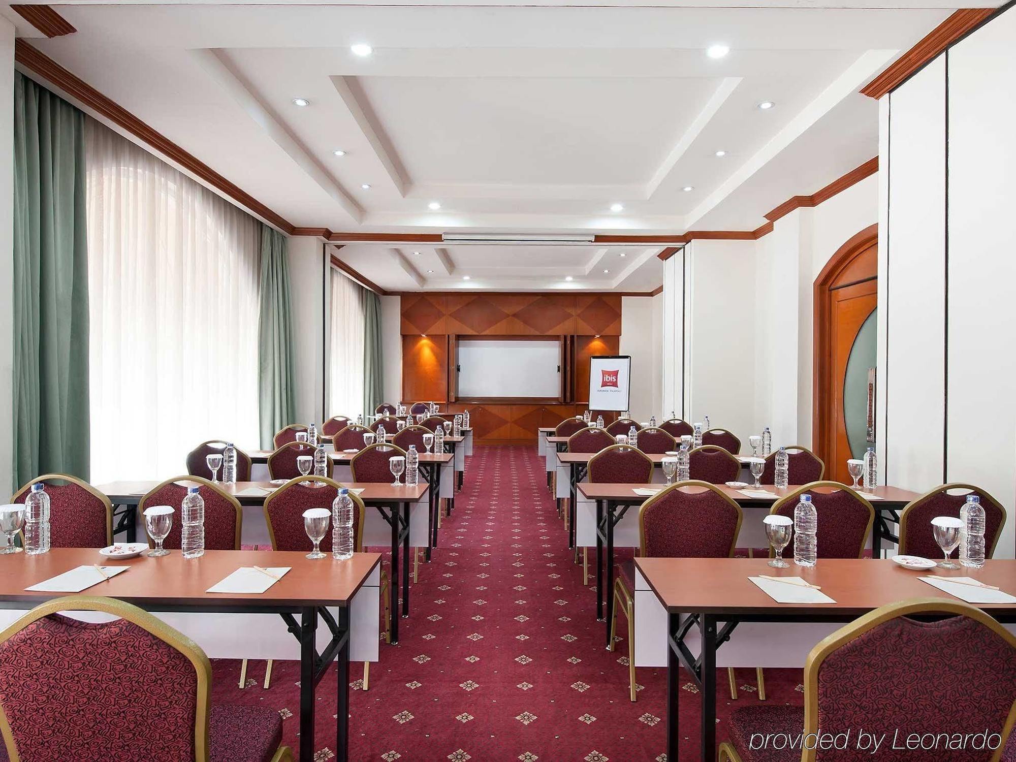 Arcadia Surabaya Hotel Εξωτερικό φωτογραφία
