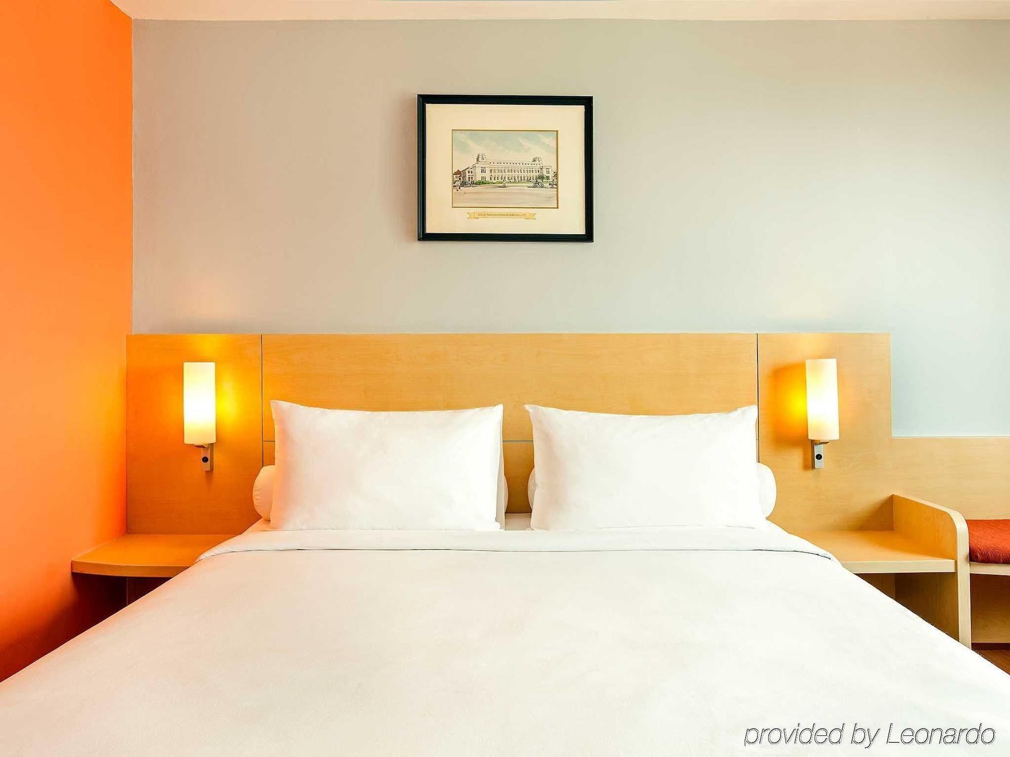 Arcadia Surabaya Hotel Εξωτερικό φωτογραφία