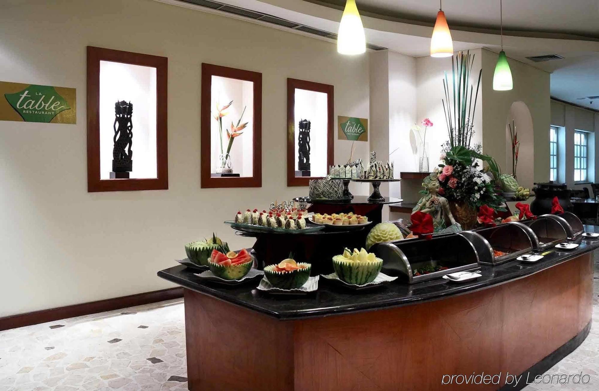 Arcadia Surabaya Hotel Εξωτερικό φωτογραφία