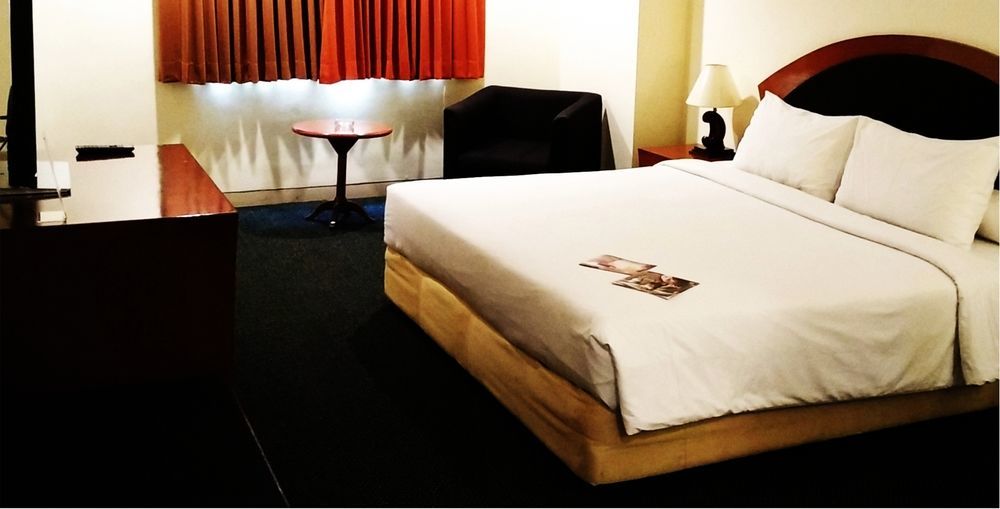 Arcadia Surabaya Hotel Εξωτερικό φωτογραφία